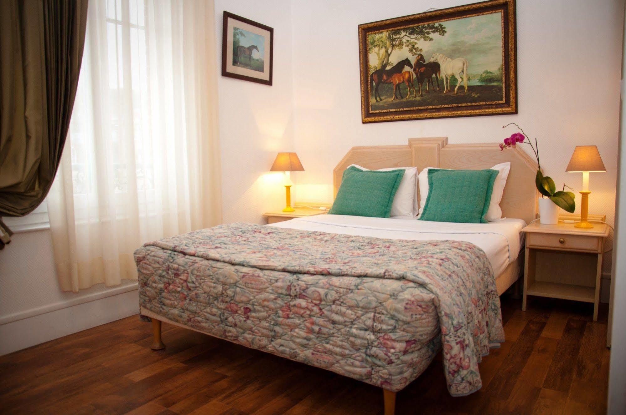 Castel De Siam Hotel Улгат Екстериор снимка