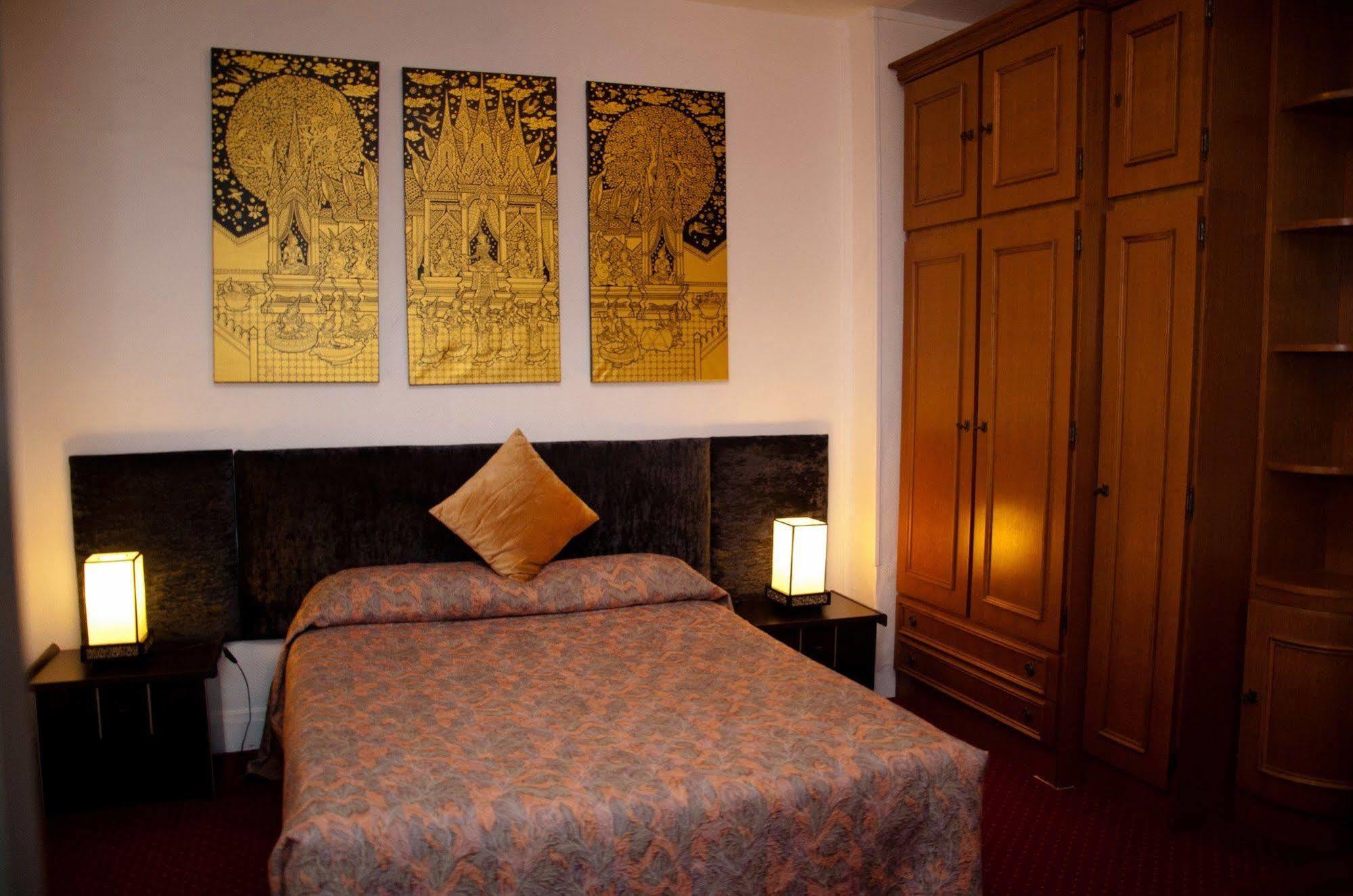 Castel De Siam Hotel Улгат Екстериор снимка